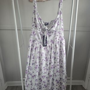 NWT Scarlet Darkness Summer Floral Milkmaid Dress 2X With Pockets